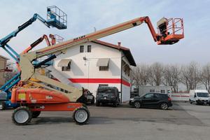 piattaforma aerea jlg m600 jp