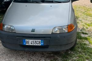 Auto in buono stato usata da unico proprietario