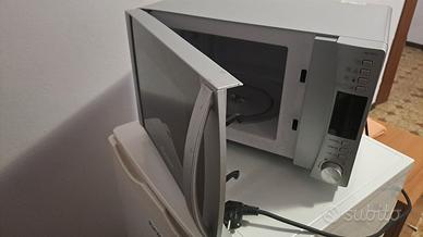 Microonde pari al nuovo candy