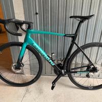 Bianchi specialissima ultegra Di2 -nuova-