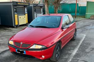Lancia Y Elefantino Rosso