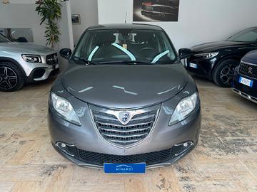 Lancia Ypsilon 1.2 69 CV 5 porte GPL Ecochic Plati