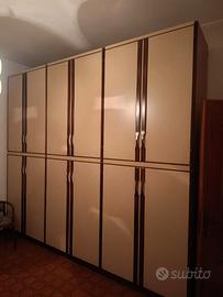 Armadio in legno