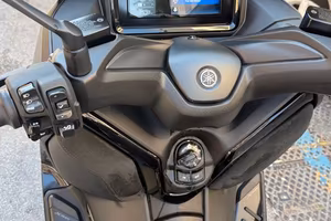 Yamaha XMAX 300 Tech MAX Plus
