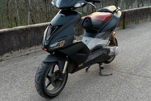 APRILIA SR 50 FACTORY 2009