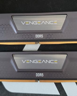 Corsair Vengeance 2x16Gb DDR5 CMK32GX5M2E6000Z36