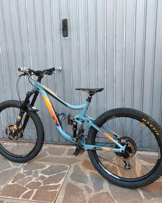 Mtb Enduro Giant Reign + coppia cerchi inclusa 