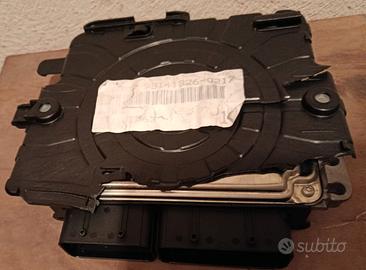 centralina Bosch Peugeot 208 hdi1600 del 2017