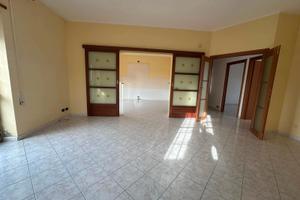 Appartamento 110 mq con 2 posti auto