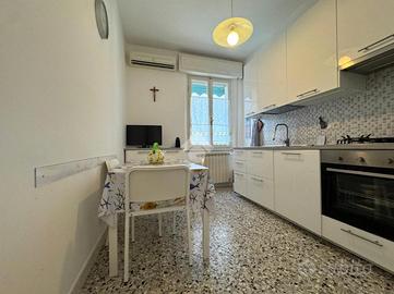 3 LOCALI A CATTOLICA