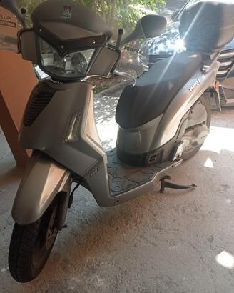scooter Kymco People 200