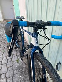 Giant gravel/ ciclocross
