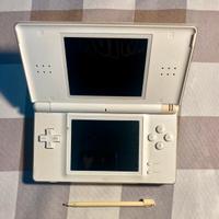 Nintendo DS Lite