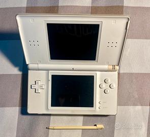 Nintendo DS Lite