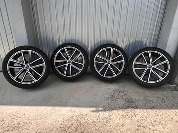 Ruote complete  19” Audi  Sport per A5 S5 B10