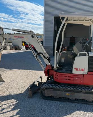 mini escavatore takeuchi TB23R