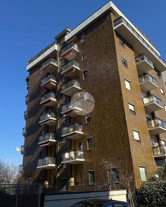 3 LOCALI A CORSICO