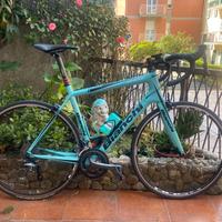 Bici da corsa Bianchi Intrepida