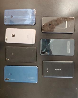 Lotto 7 smartphone ricambi iPhone, Honor, Huawei,,