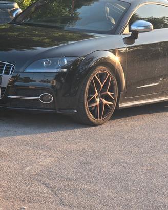 AUDI TT Coupé 2.0 TDI quattro