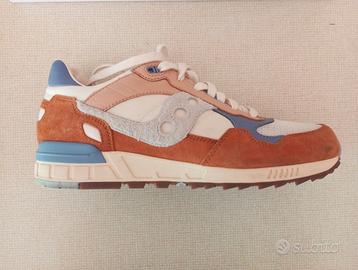 Sneakers  Saucony 42.5
