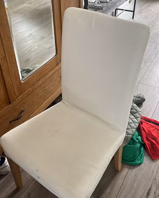 Sedia bianca gratis