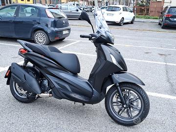 Beverly 400 s hpe 2023 nemmeno  km 6000