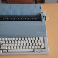Macchina da scrivere elettronica
