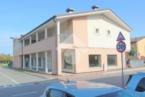 NEGOZIO A BORGOSATOLLO