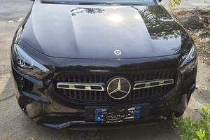 Mercedes gla 180d premium progressive