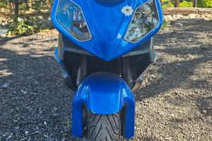 Scooter moto Derbi gp1 125