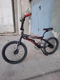 Bicicletta BMX