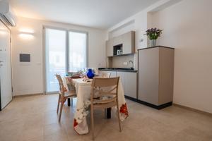 Casa nuova con 6 posti letto a 500 m dal mare