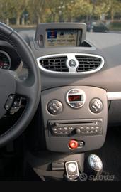 navigatore tom tom clio 3 serie