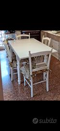 tavolo con sedie 