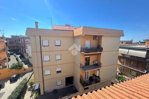 3 LOCALI A GENZANO DI ROMA