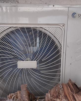 Pompa di calore aria-acqua semi nuova da 6Kw