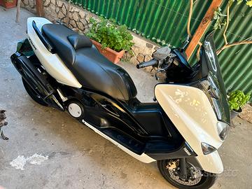 Tmax 500 2006