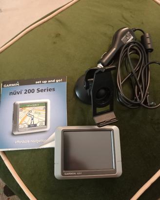 Navigatore satellitare Garmin nuvi 200