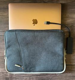 Apple MacBook Air m1 13.3”. Status Batteria 96%