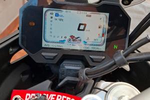 🏍️ VOGE 500 DS 2021 – 13.000 km – Tris Valigie Ve