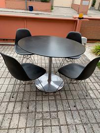 Tavolo tondo 100 architetto Porro con sedie Vitra