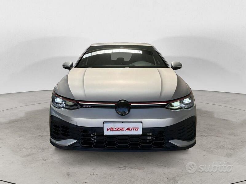 Volkswagen Golf 2021 photo 2