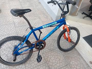 Bicicletta BMX 