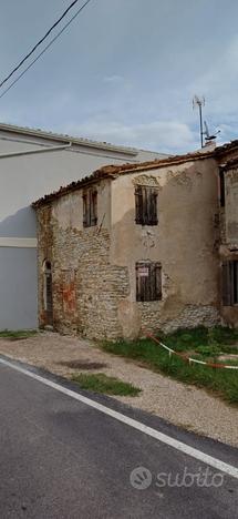 Casa con terreno edificabile più agricolo