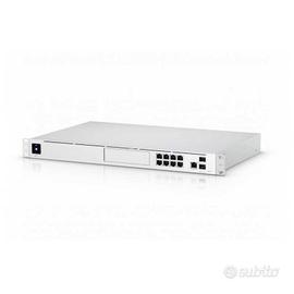 Unifi Dream Machine Pro + HD 8Tb