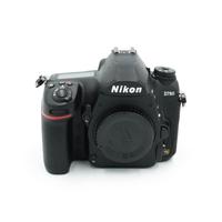 Nikon D780