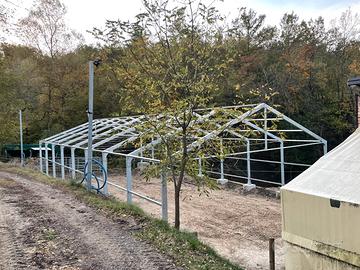 TENSOSTRUTTURA X RICOVERO  FIENO  CAMPER BARCHE