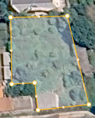 Terreno 1000 mq con magazzino grezzo