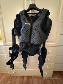 Protezione moto UFO Plast + ginocchiera omaggio